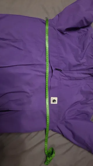 Chaqueta Carhartt Morada con Capucha