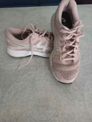 Deportivas Asics  rosa beige y gris