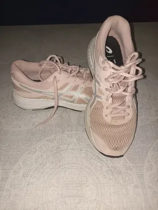 Deportivas Asics  rosa beige y gris