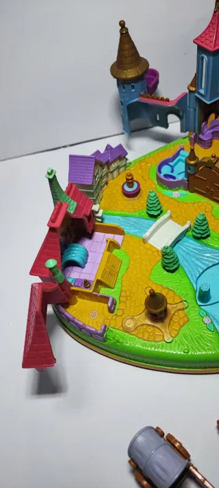 Castillo Disney Bella y Bestia Polly Pocket 1997