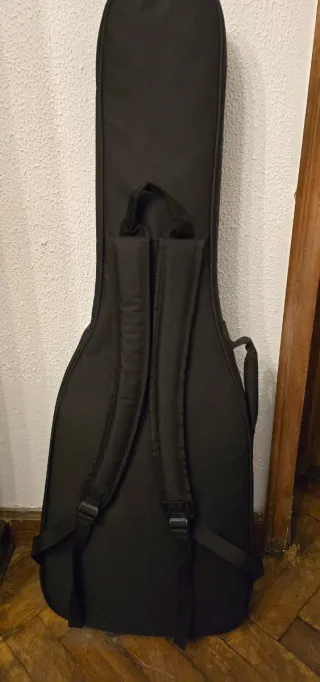 Guitarra Eléctrica Negra Squier Stratocaster