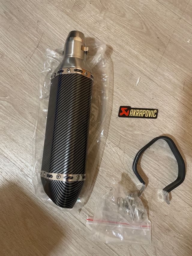 Escape Akrapovič Carbono Moto