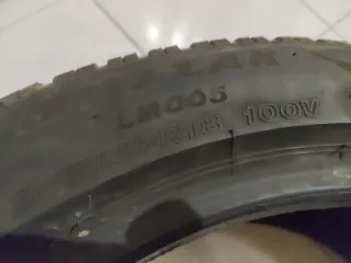 Bridgestone Blizzak LM005 245/45 R18 100V XL