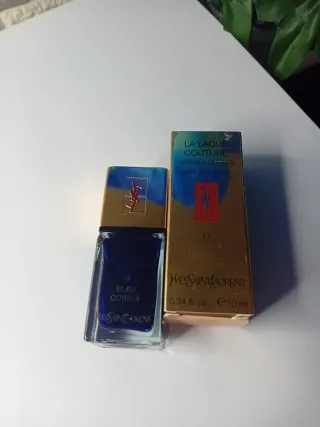 YSL La Laque Couture N 17 Bleu Cobalt