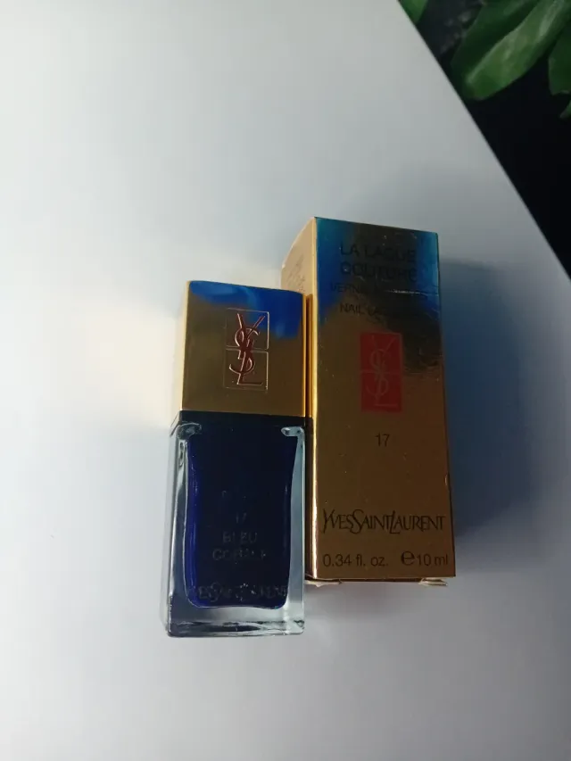 YSL La Laque Couture N 17 Bleu Cobalt