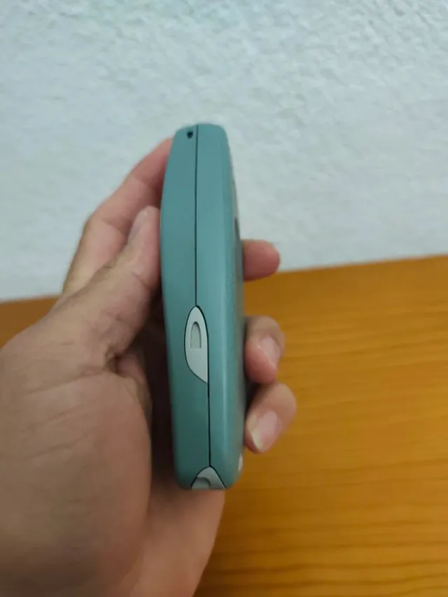 Teléfono Móvil Nokia 3410