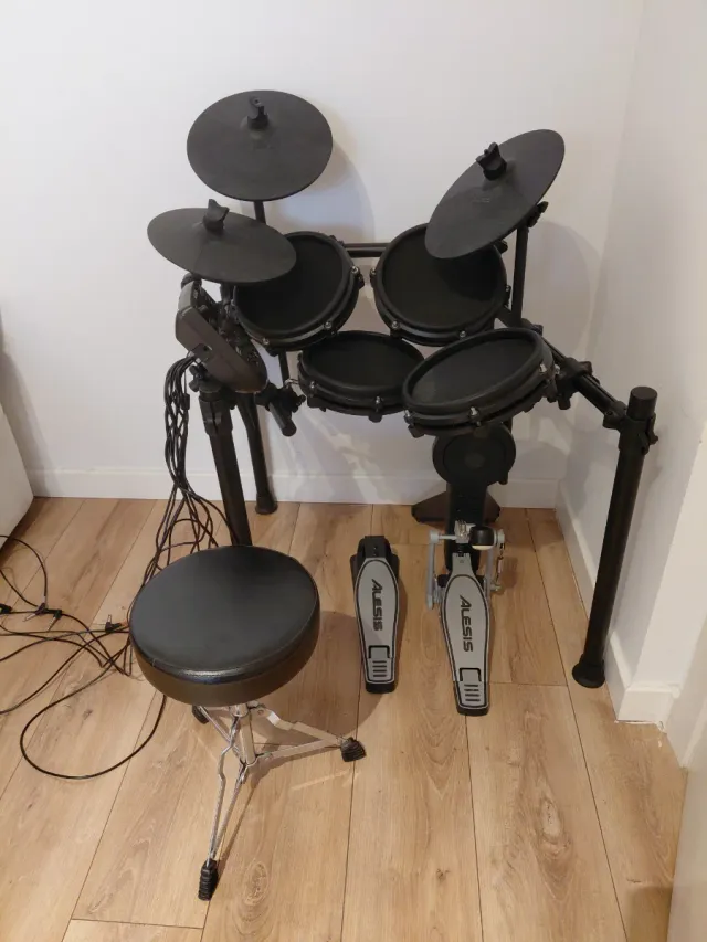 Batería Electrónica Alesis Completa