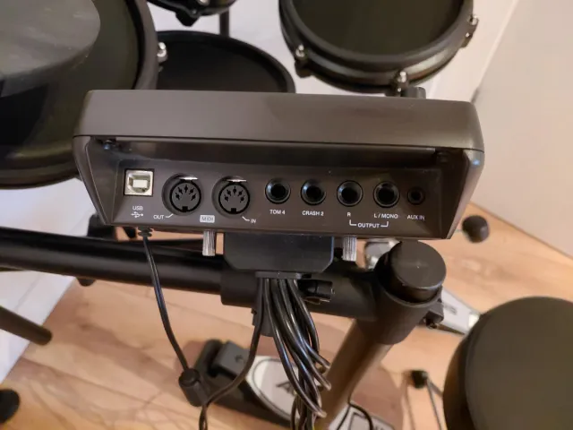 Batería Electrónica Alesis Completa