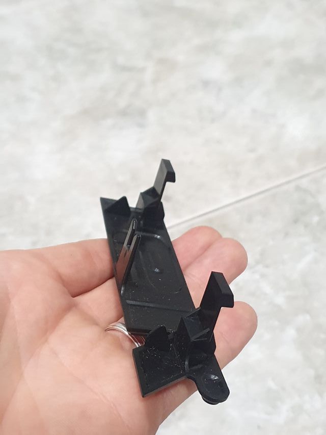 Emblema 16V rejilla Seat Ibiza/Córdoba 6K ABF 150c