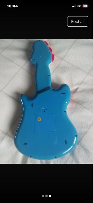 Guitarra musical infantil com luzes