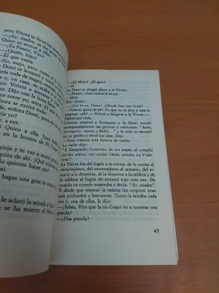 2 libros clásicos. Delibes. Cadalso.