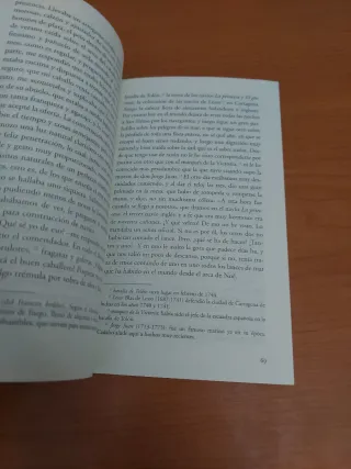 2 libros clásicos. Delibes. Cadalso.