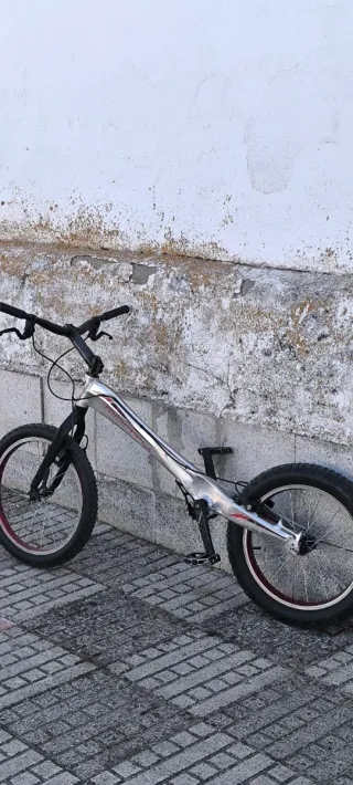Bicicleta de trial Monty 221k