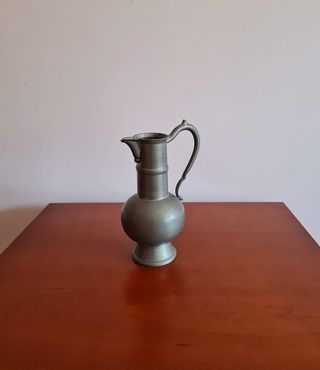 Jarra de peltre antigua