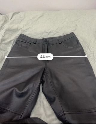 Pantalón cuero vintage negro