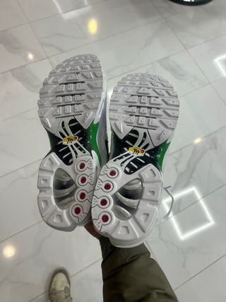 Nike Shox TL Branco e Verde