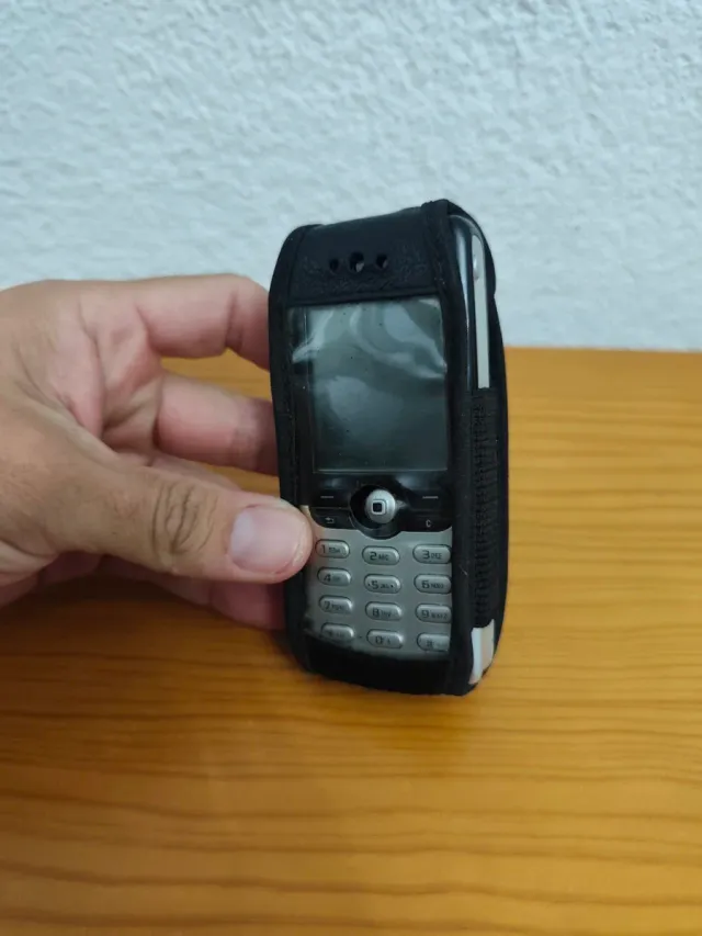 Teléfono Sony Ericsson T610