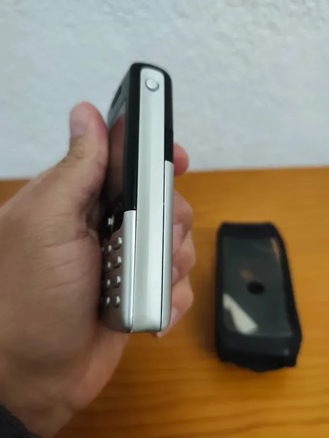 Teléfono Sony Ericsson T610