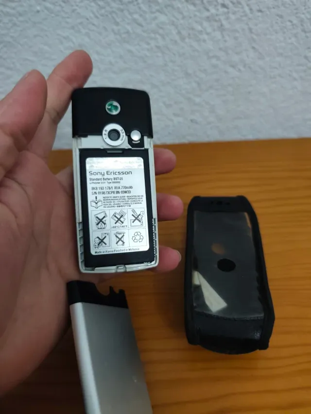 Teléfono Sony Ericsson T610