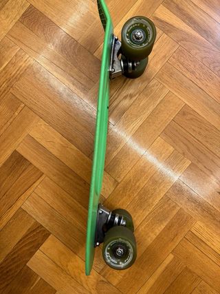 Skate monopatín verde