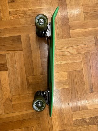 Skate monopatín verde