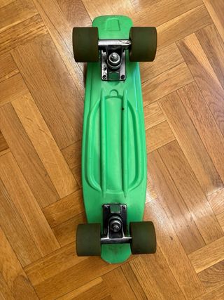 Skate monopatín verde