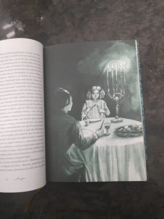 Otra vuelta de tuerca (Clásicos ilustrados) (Sp...