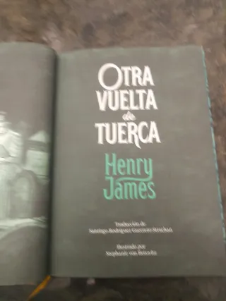 Otra vuelta de tuerca (Clásicos ilustrados) (Sp...