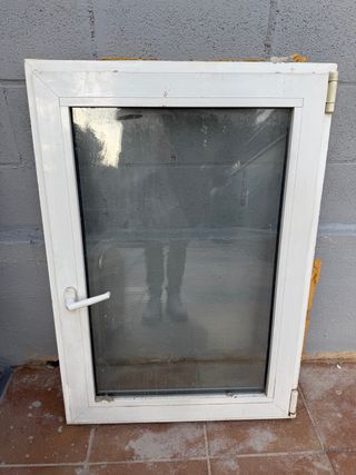 VENTANA PVC BLANCA