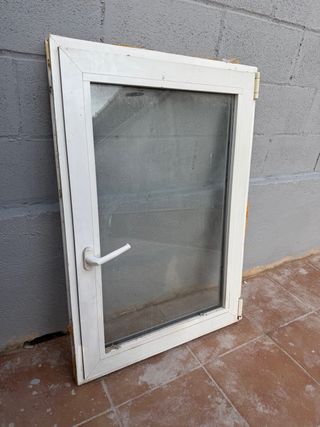 VENTANA PVC BLANCA