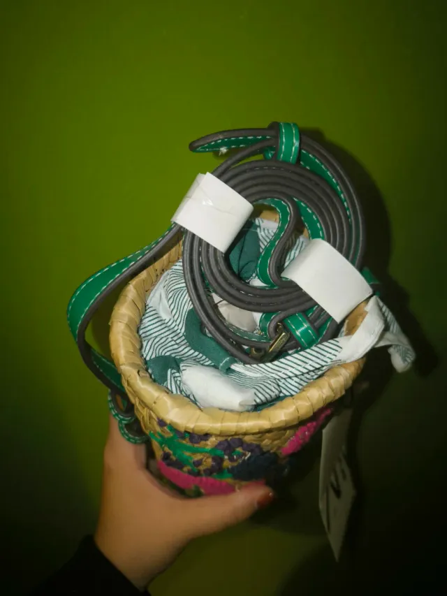 Bolso Zara tejido flores nuevo con etiqueta