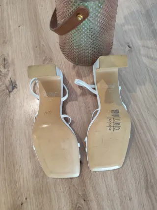 Sandalias H&M blancas tacón