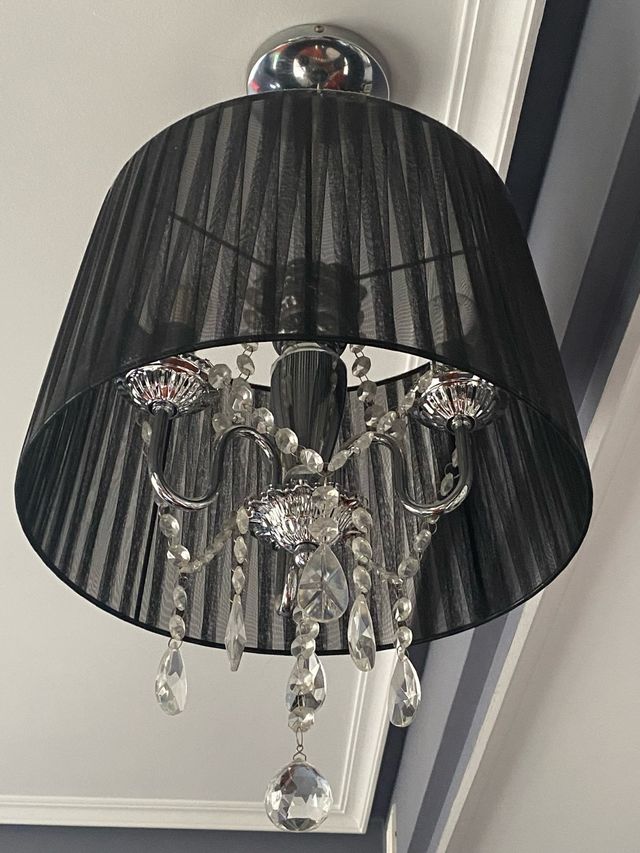 Lâmpada pendente de tela preta e vidro