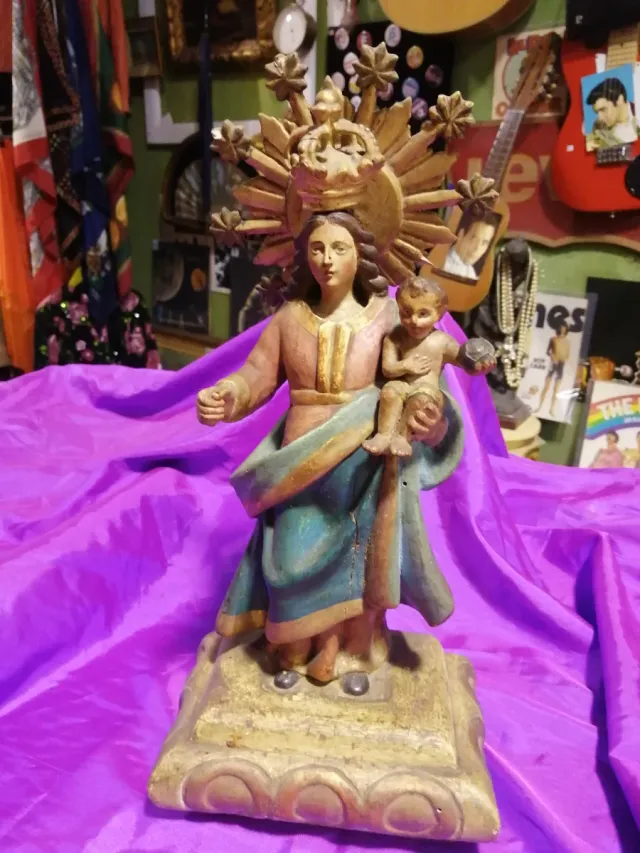 Virgen con Niño Talla Madera Antigua