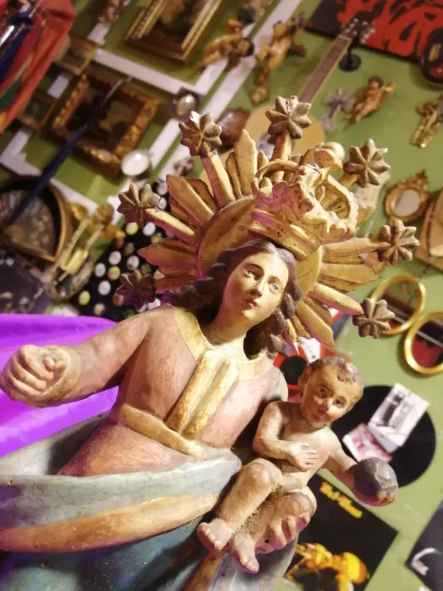 Virgen con Niño Talla Madera Antigua