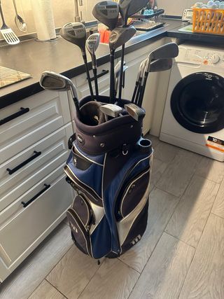 Bolsa de golf con palos