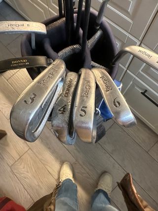 Bolsa de golf con palos