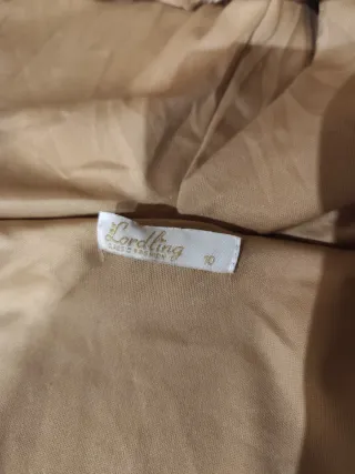 Abrigo de pelo sintético marrón