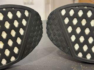 Adidas NMD R1 V2 Talla 41.5