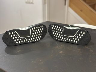 Adidas NMD R1 V2 Talla 41.5