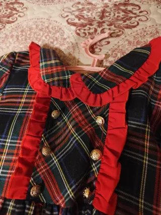 Vestido de cuadros rojo y verde