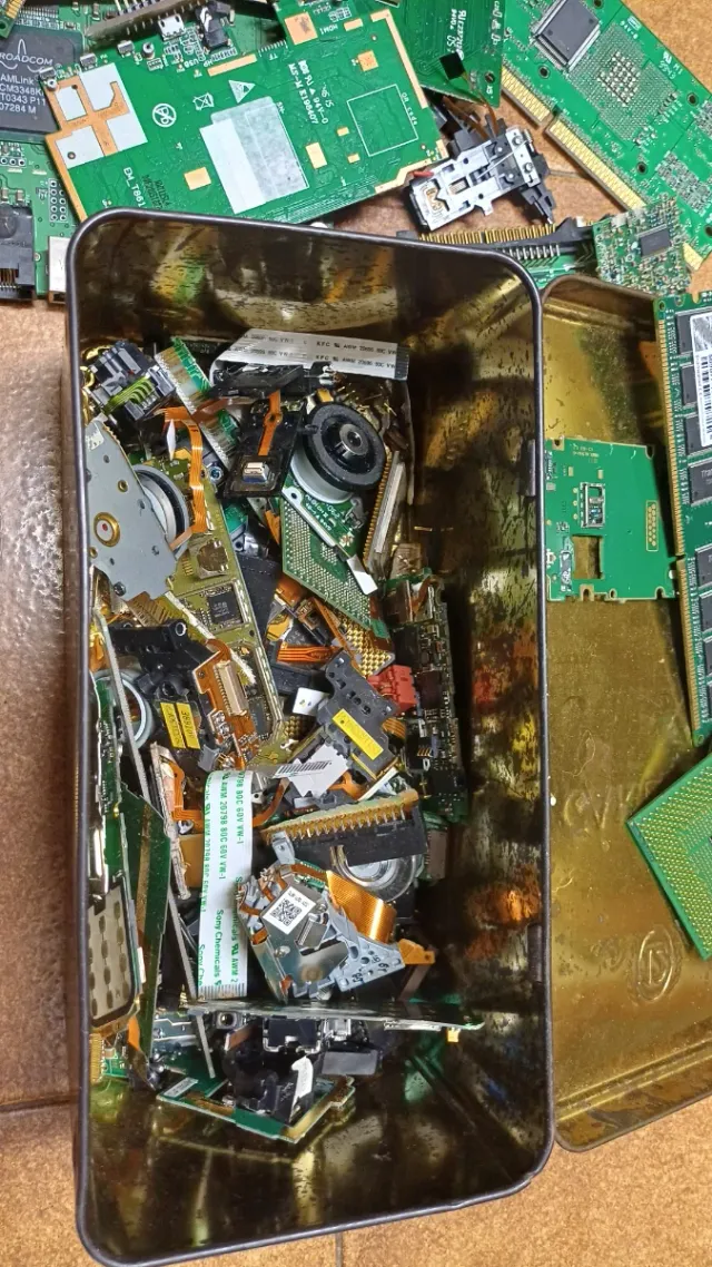 Lote Componentes Electrónicos Varios