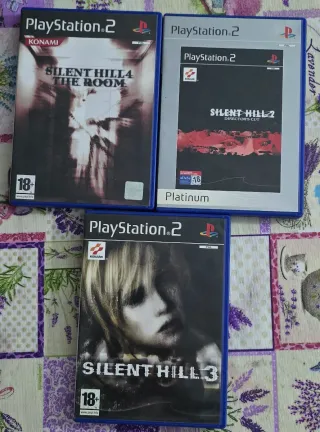 Silent Hill 2, 3 y 4 PS2 (3 juegos)