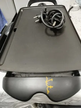 Plancha Eléctrica JATA
