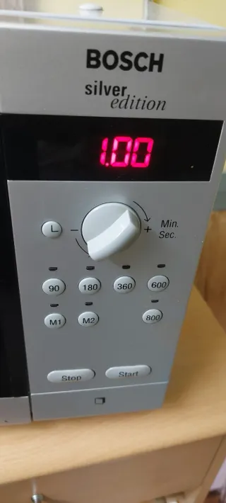 Microondas Bosch gris plata