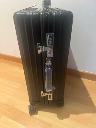 Maleta Rimowa Classic Negra - Un solo uso