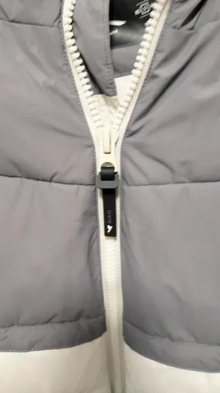 Chaqueta TENBA gris y blanca