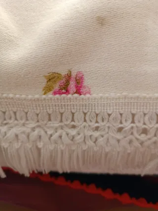 Colcha floral rosa y blanca