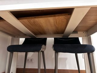 Mesa de comedor moderna madera.