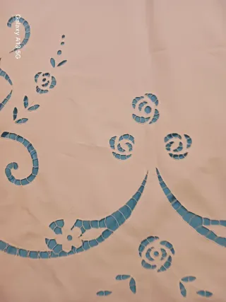 Copricuscini ricamati a mano vintage